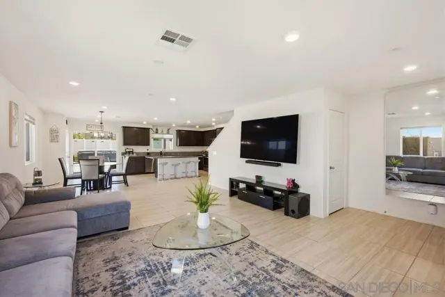 $615,000 | 32046 Prairie Crossing Drive, Winchester, CA 92596