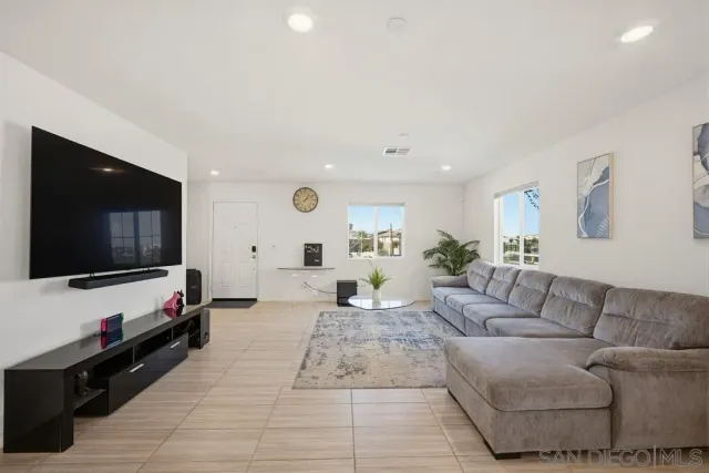 $615,000 | 32046 Prairie Crossing Drive, Winchester, CA 92596