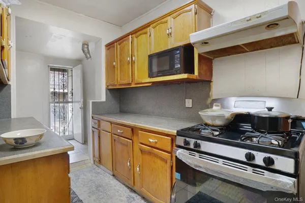 $750,000 | 1029 Wheeler Avenue | Soundview-Bruckner