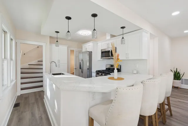 $344,900 | 10121 West Bungalow Parkway, West Allis, WI 53214