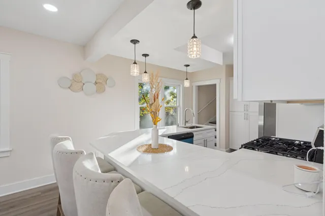 $344,900 | 10121 West Bungalow Parkway, West Allis, WI 53214