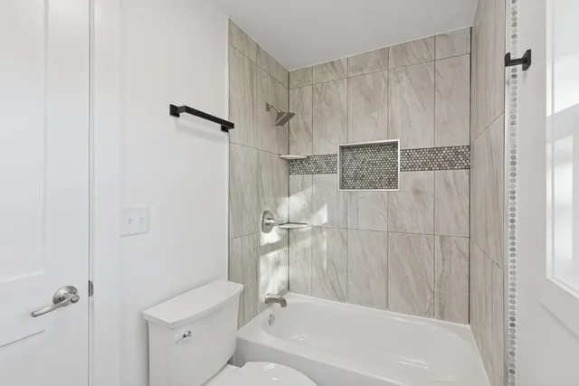 $344,900 | 10121 West Bungalow Parkway, West Allis, WI 53214