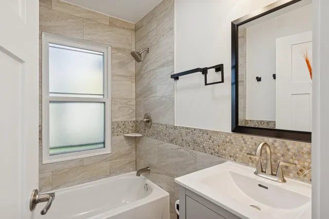 $344,900 | 10121 West Bungalow Parkway, West Allis, WI 53214