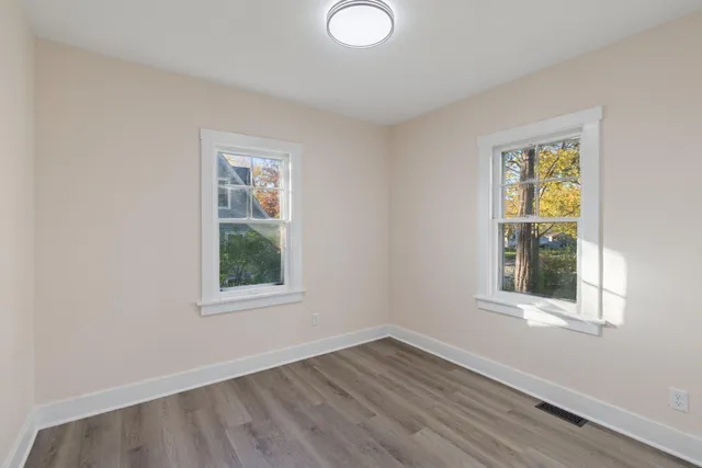 $344,900 | 10121 West Bungalow Parkway, West Allis, WI 53214