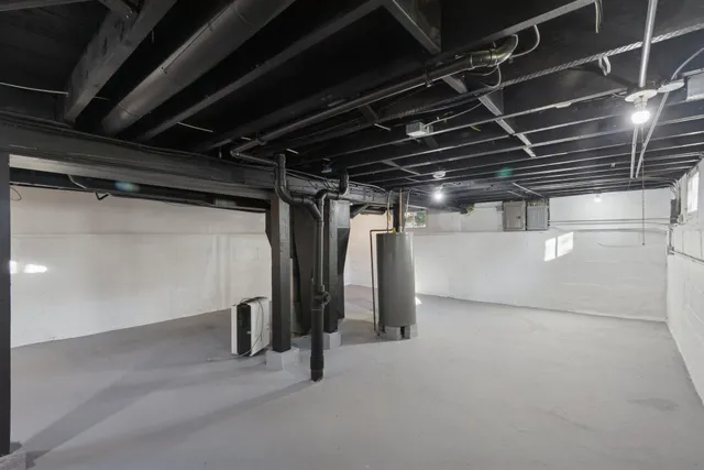 $344,900 | 10121 West Bungalow Parkway, West Allis, WI 53214