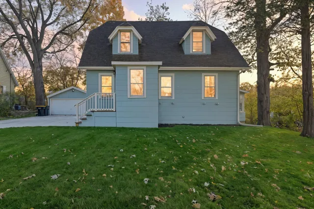 $344,900 | 10121 West Bungalow Parkway, West Allis, WI 53214