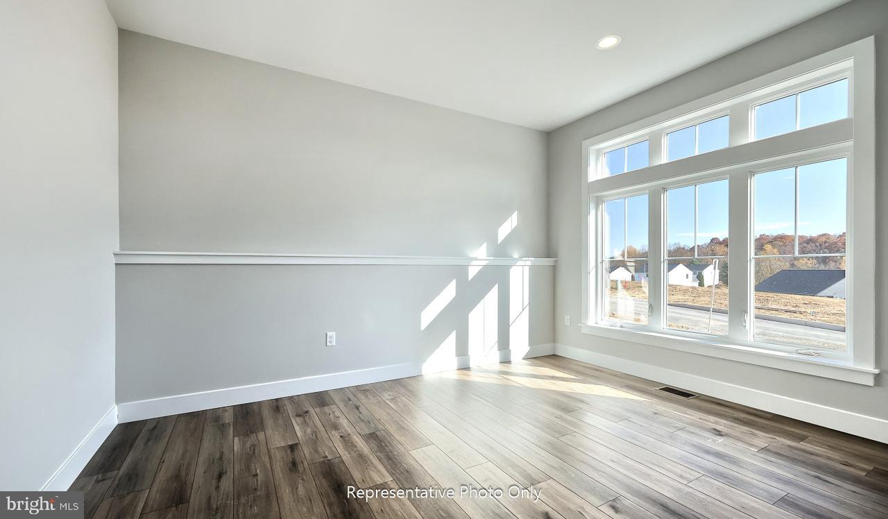 81 Tupelo Street Lititz, PA 17543 - Photo 3 of 43