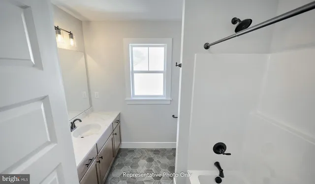 $693,700 | 81 Tupelo Street, Lititz, PA 17543