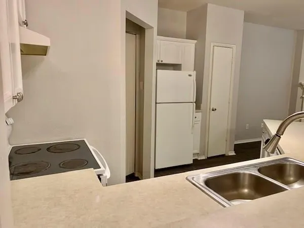 $1,950 | 1508 Barbara Drive, Lewisville, TX 75067