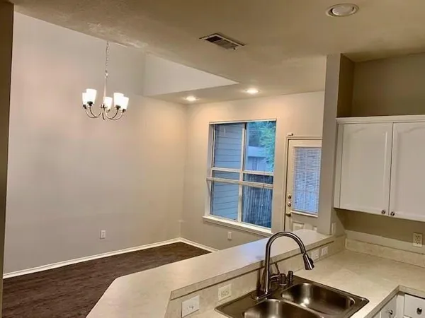 $1,950 | 1508 Barbara Drive, Lewisville, TX 75067