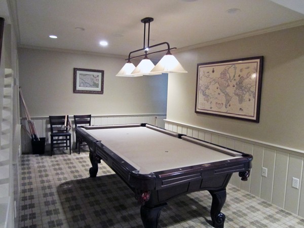 47 Carisbrooke Road Wellesley, MA 02481 - Photo 21 of 24 a room with table chairs and wooden floor