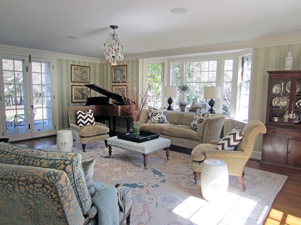 47 Carisbrooke Road Wellesley, MA 02481 - Photo 5 of 24 a living room with furniture a chandelier and a window