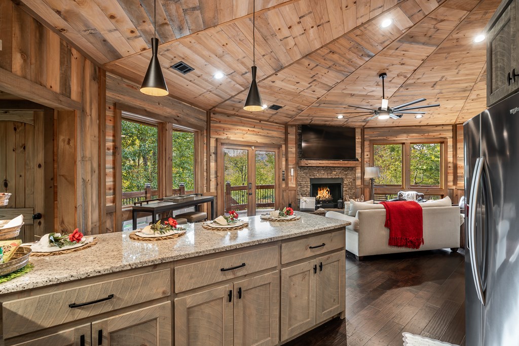 48 Green Ridge Road Blue Ridge, GA 30513 - Photo 12 of 57