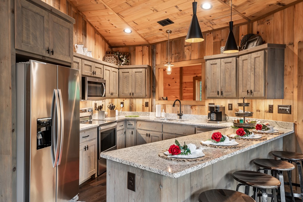 48 Green Ridge Road Blue Ridge, GA 30513 - Photo 13 of 57