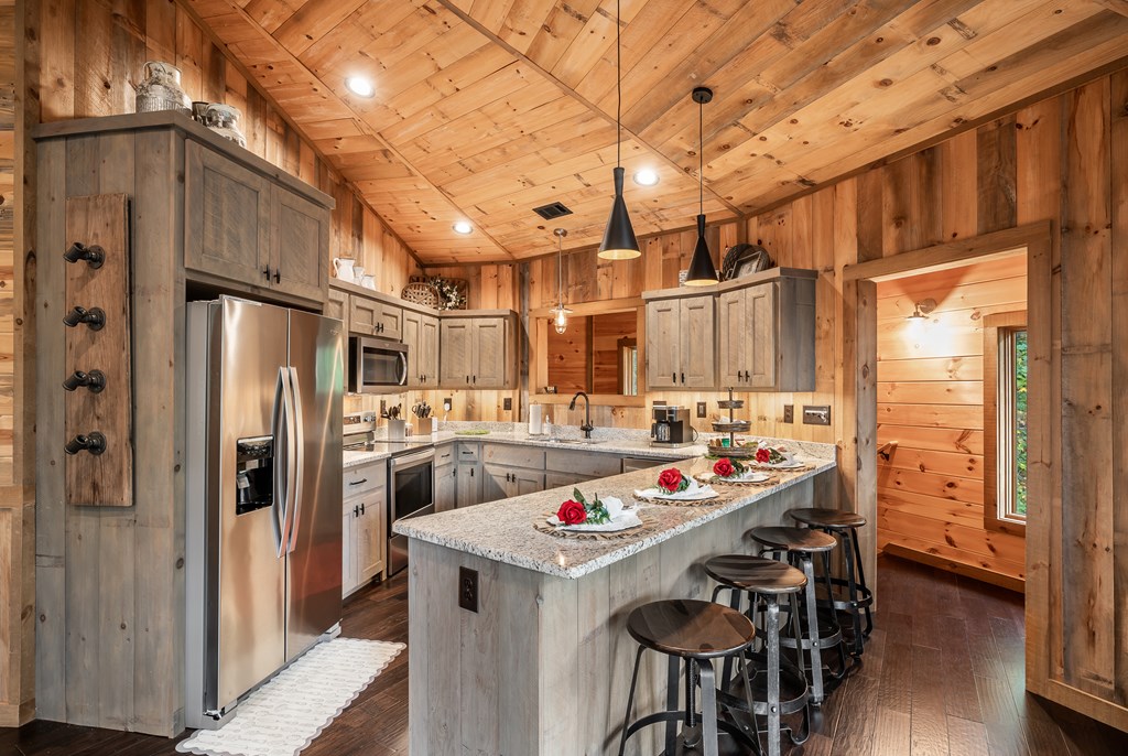 48 Green Ridge Road Blue Ridge, GA 30513 - Photo 16 of 57