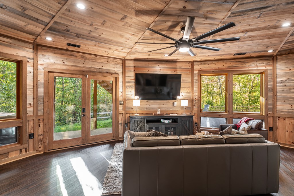 48 Green Ridge Road Blue Ridge, GA 30513 - Photo 30 of 57