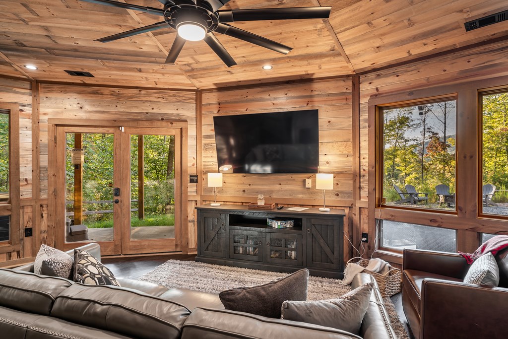 48 Green Ridge Road Blue Ridge, GA 30513 - Photo 32 of 57