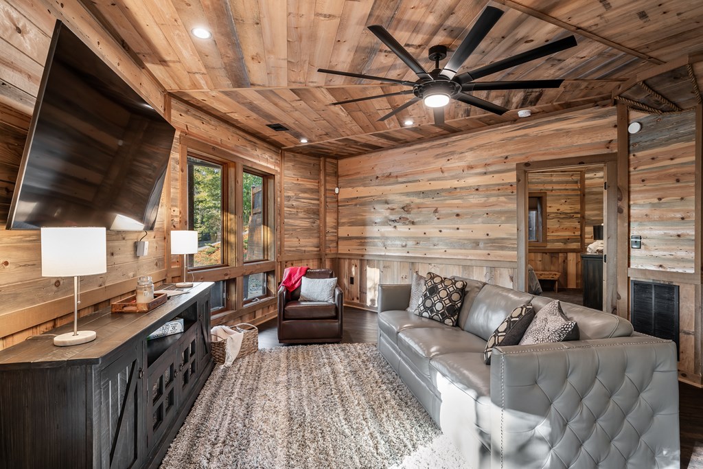 48 Green Ridge Road Blue Ridge, GA 30513 - Photo 33 of 57