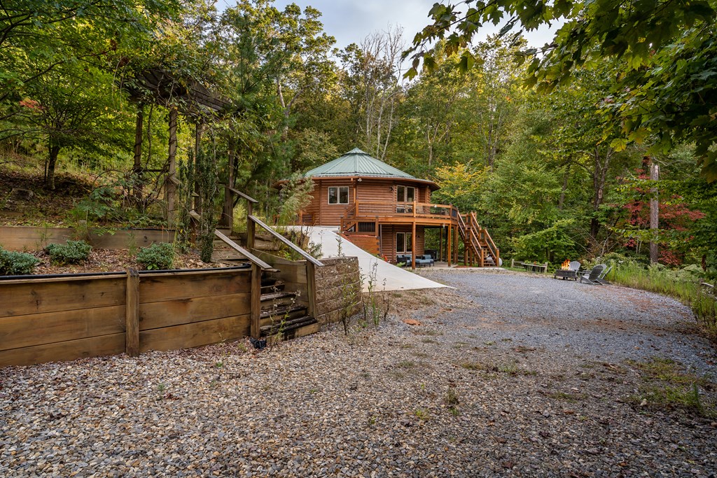 48 Green Ridge Road Blue Ridge, GA 30513 - Photo 5 of 57