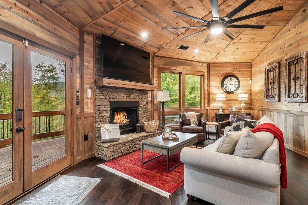 48 Green Ridge Road Blue Ridge, GA 30513 - Photo 7 of 57