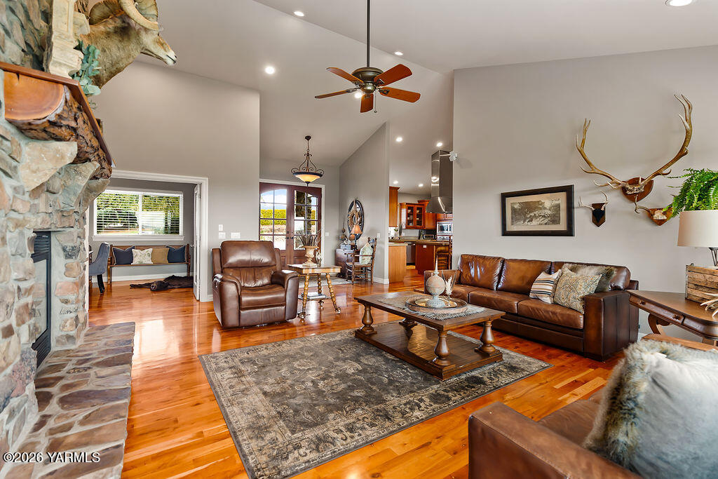 181 Valley View Road Yakima, WA 98908 - Photo 5 of 43 181ValleyViewRd-10