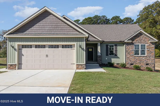 $364,900 | 145 Tee Drive, Selma, NC 27576