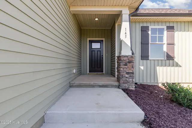 $364,900 | 145 Tee Drive, Selma, NC 27576