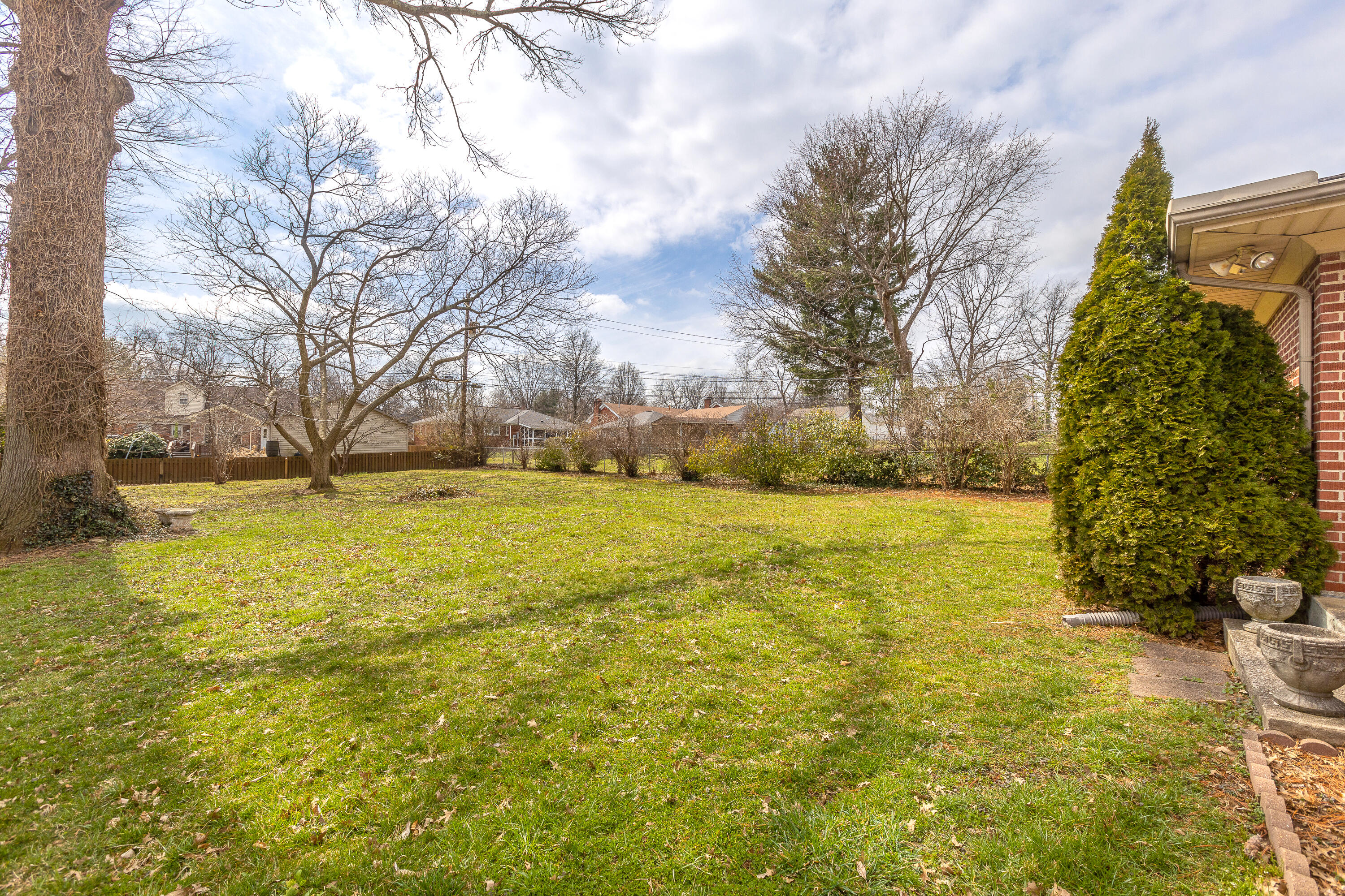 650 Hill N Dale Road Lexington, KY 40503 - Photo 30 of 30 3-8 (2)