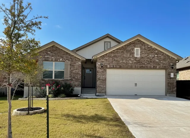$2,395 | 145 Hackberry Lane, Bastrop, TX 78602