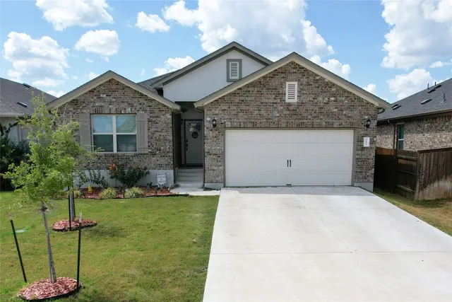 $2,395 | 145 Hackberry Lane, Bastrop, TX 78602