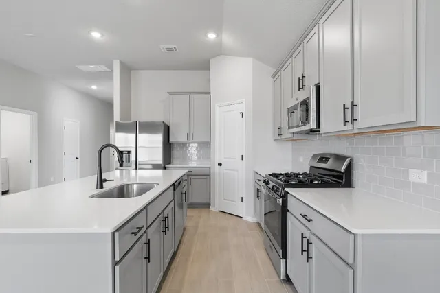 $2,395 | 145 Hackberry Lane, Bastrop, TX 78602