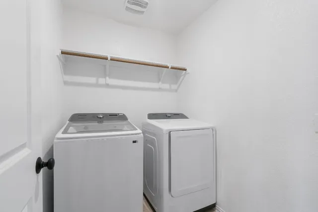 $2,395 | 145 Hackberry Lane, Bastrop, TX 78602