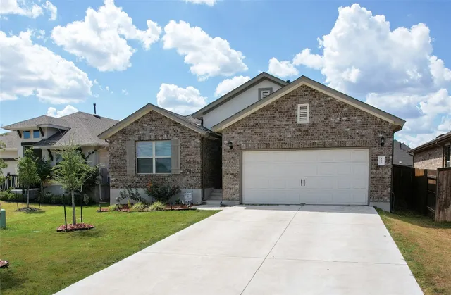 $2,395 | 145 Hackberry Lane, Bastrop, TX 78602