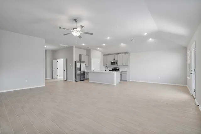 $2,395 | 145 Hackberry Lane, Bastrop, TX 78602