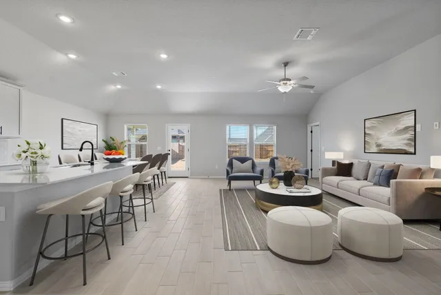 $2,395 | 145 Hackberry Lane, Bastrop, TX 78602