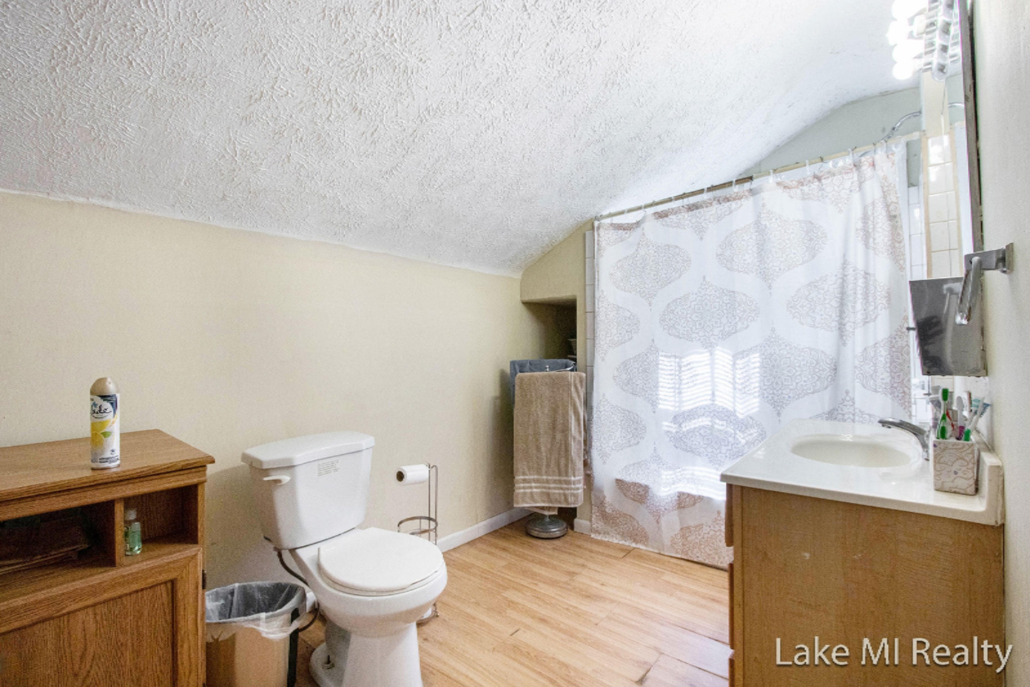 1323 Rathbone Street Southwest Wyoming, MI 49509 - Photo 11 of 20 IMG_3012