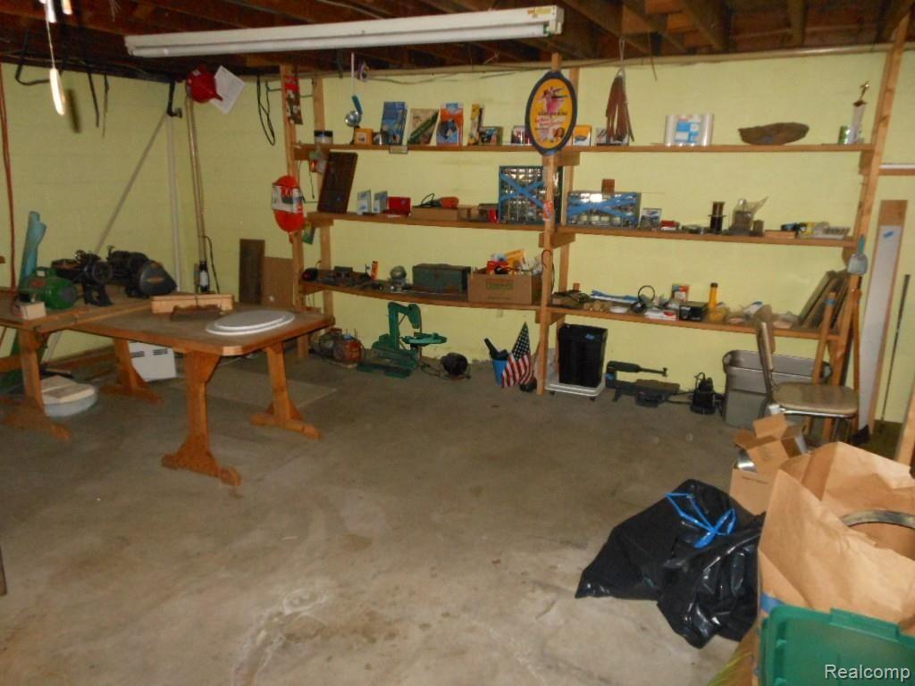 4631 Lakeshore Road Fort Gratiot, MI 48059 - Photo 37 of 39 DSCN1158.JPG