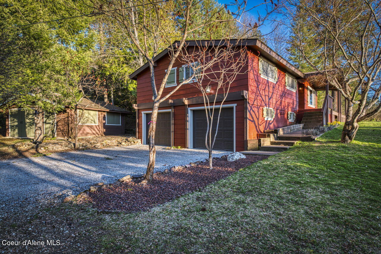 2310 Bottle Bay Road Sagle, ID 83860 - Photo 3 of 49 Plenty of Parking
