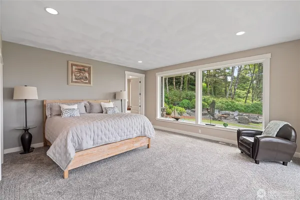 $1,975,000 | 6 Diamond Drive, Pacific Beach, WA 98571