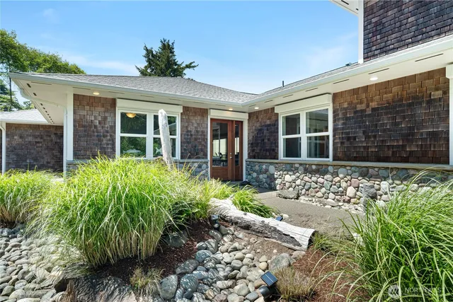 $2,195,000 | 6 Diamond Drive, Pacific Beach, WA 98571
