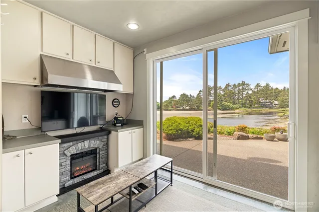 $2,195,000 | 6 Diamond Drive, Pacific Beach, WA 98571