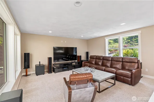 $2,195,000 | 6 Diamond Drive, Pacific Beach, WA 98571