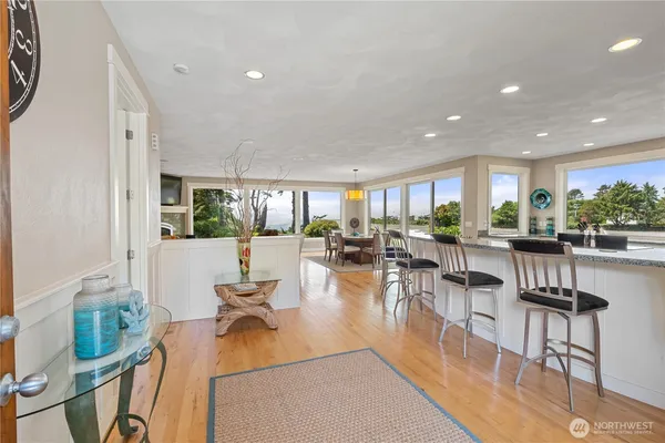 $1,975,000 | 6 Diamond Drive, Pacific Beach, WA 98571