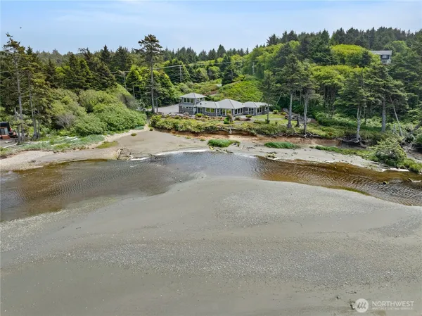 $1,975,000 | 6 Diamond Drive, Pacific Beach, WA 98571