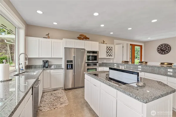 $1,975,000 | 6 Diamond Drive, Pacific Beach, WA 98571