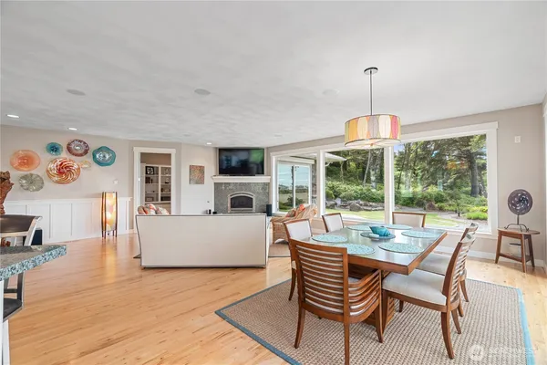 $1,975,000 | 6 Diamond Drive, Pacific Beach, WA 98571