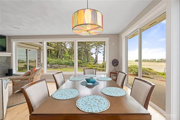 $1,975,000 | 6 Diamond Drive, Pacific Beach, WA 98571