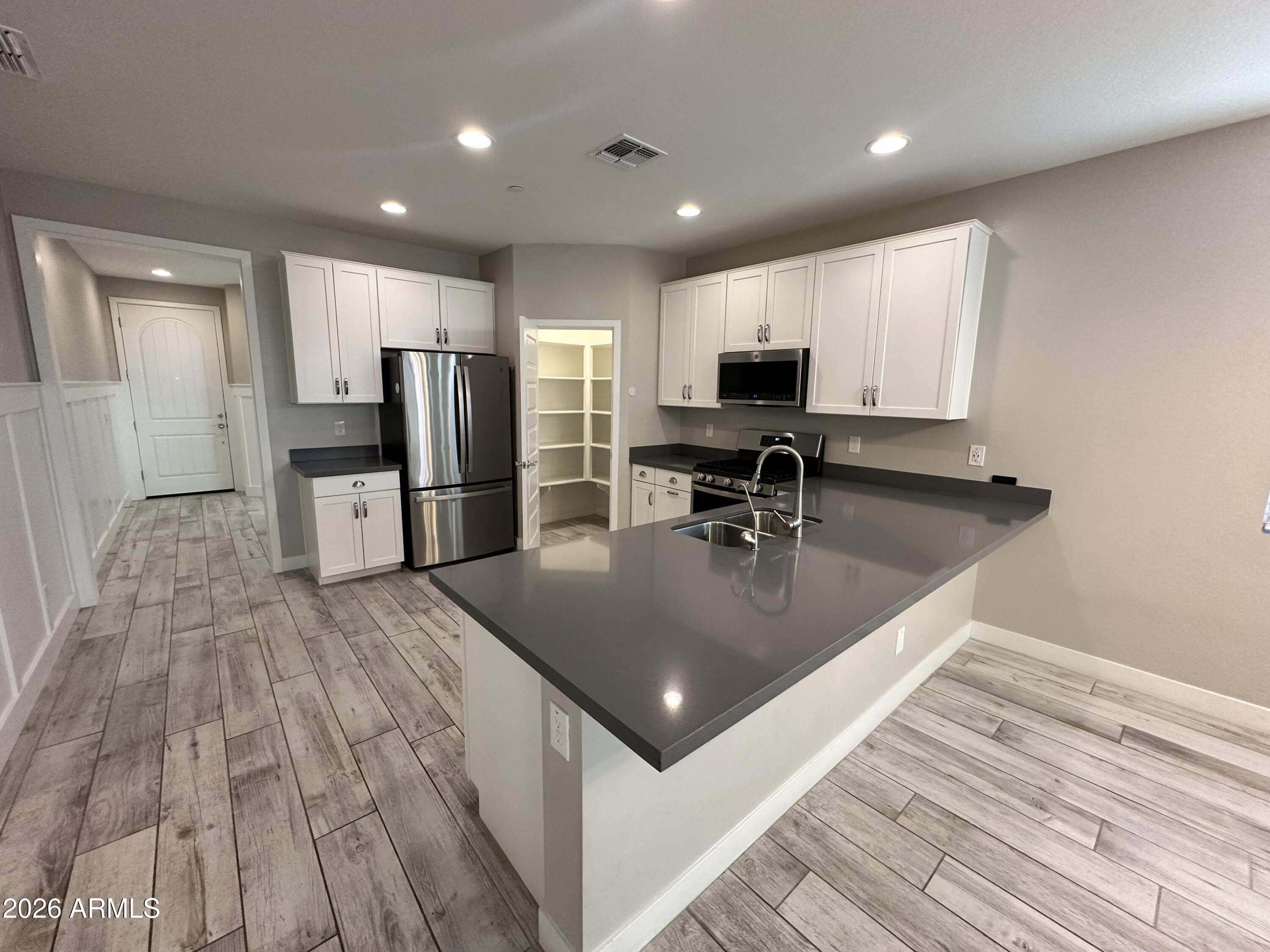 13180 West Cliffrose Road Peoria, AZ 85383 - Photo 12 of 34 IMG_7438