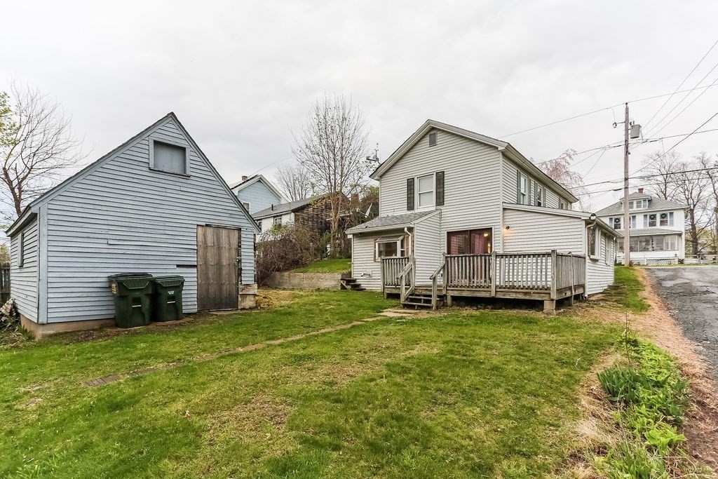 71 Bourne Street Three Rivers, MA 01080 - Photo 3 of 33