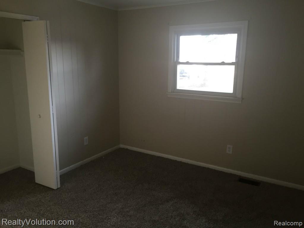 1815 Farnsworth Road Lapeer, MI 48446 - Photo 18 of 22